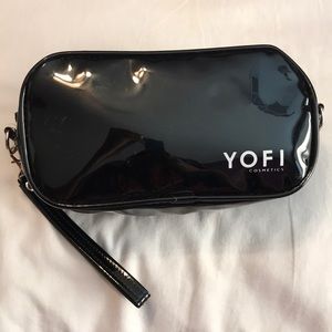Yofi makeup bag